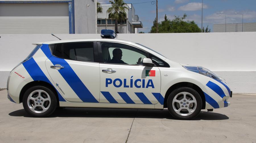  Nissan Leaf Portuguese Police Car 2012 года  (фото 4 из 5)